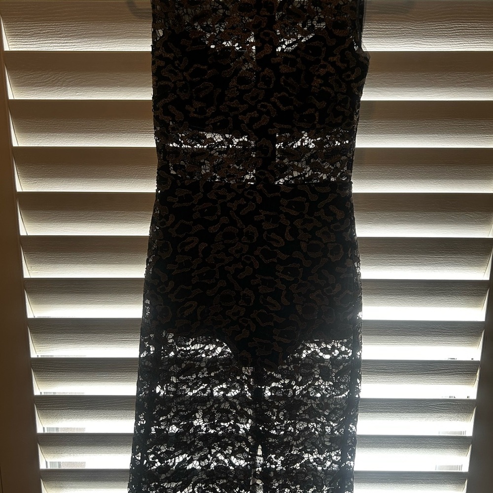 BCBG MaxAzria Women's Riley Woven Metallic Dress Size 4 - Picture 5 of 9